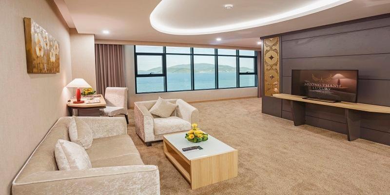 Muong Thanh Luxury Nha Trang Hotel Rum bild